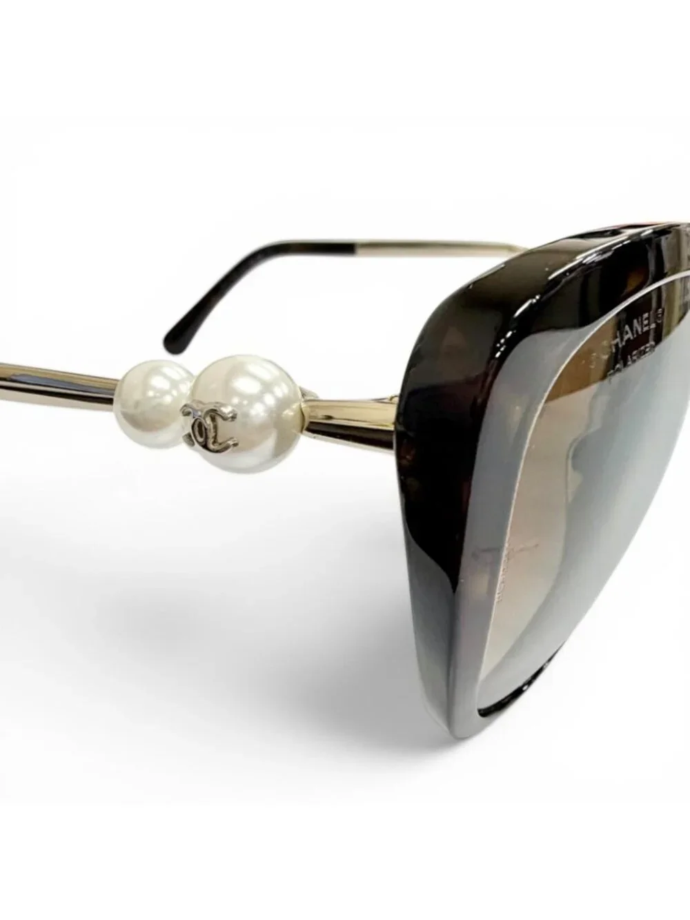 Chanel CC Logo Faux Pearl with Tortoiseshell Pattern Sunglasses Eyewear Brown